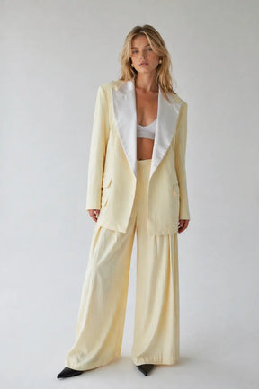SET SATIN LAPEL BLAZER