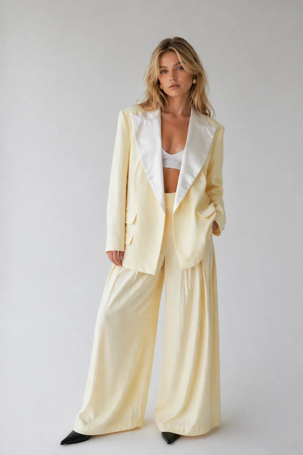 SET SATIN LAPEL BLAZER