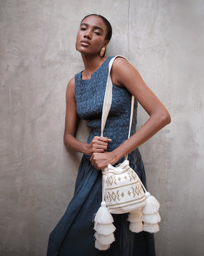 Medium Artisan Golden Mochila