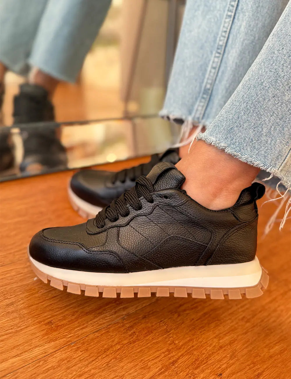 Mule Black