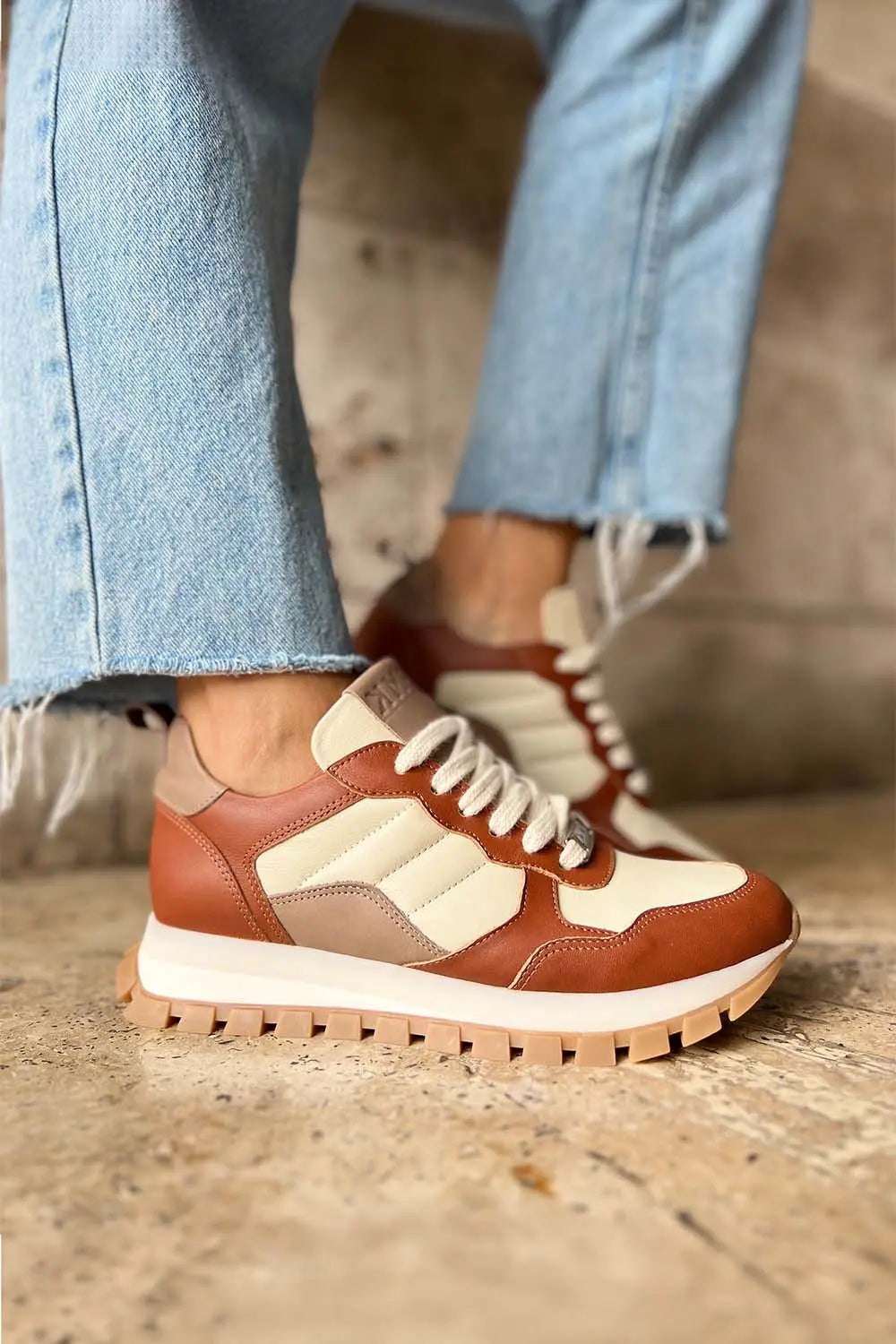 Mule Brown