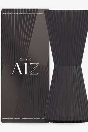 Aiz Candle - Cedar & Black Cherry