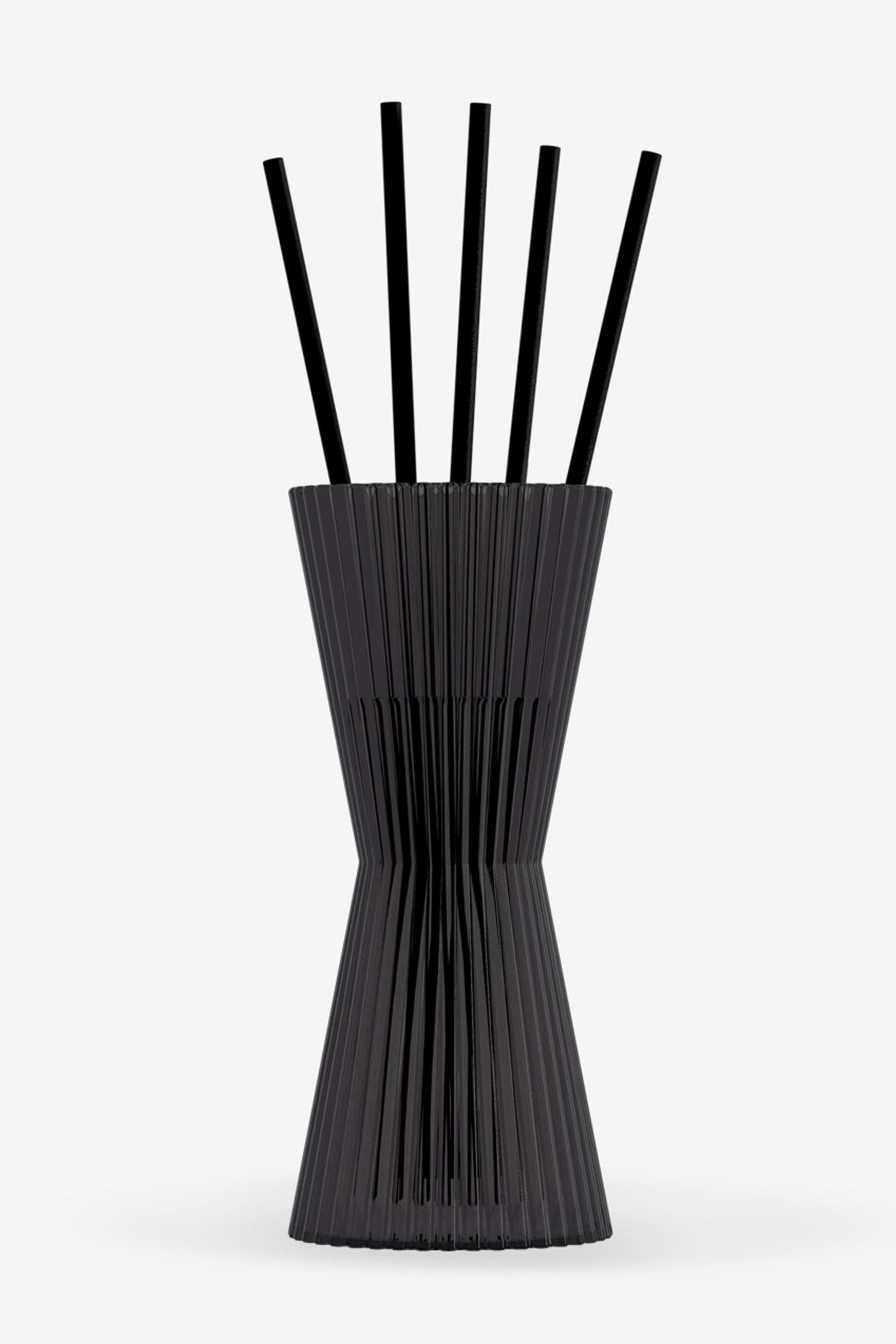 Aiz Reed Diffuser In Cedar & Black Cherry