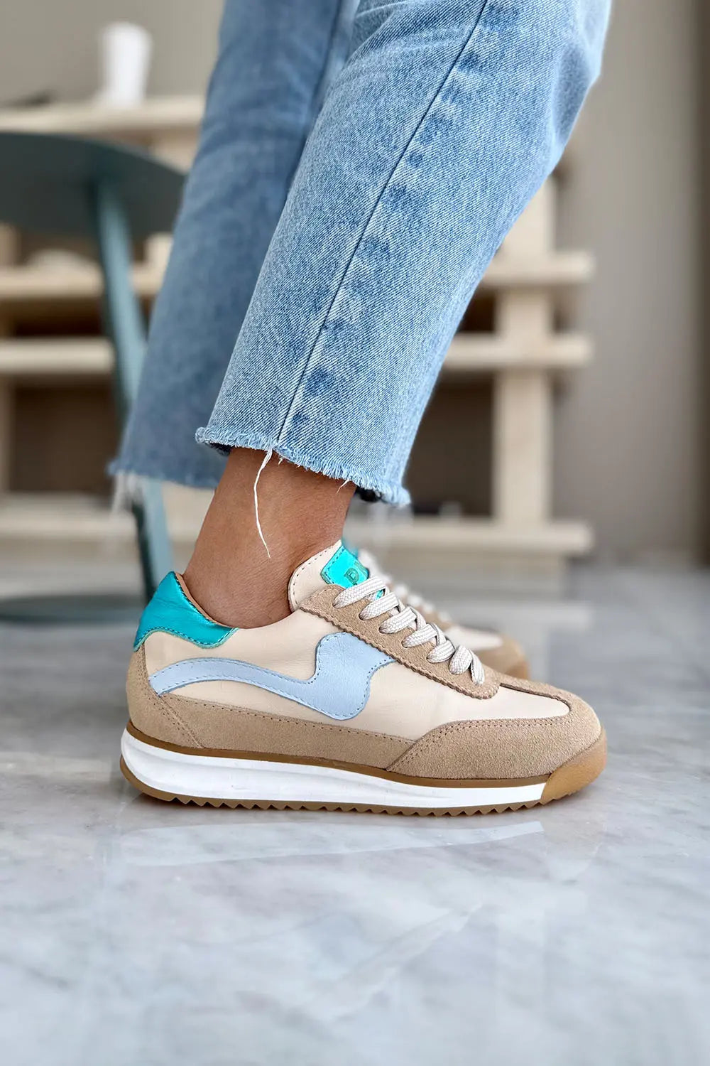 Poema Light Blue