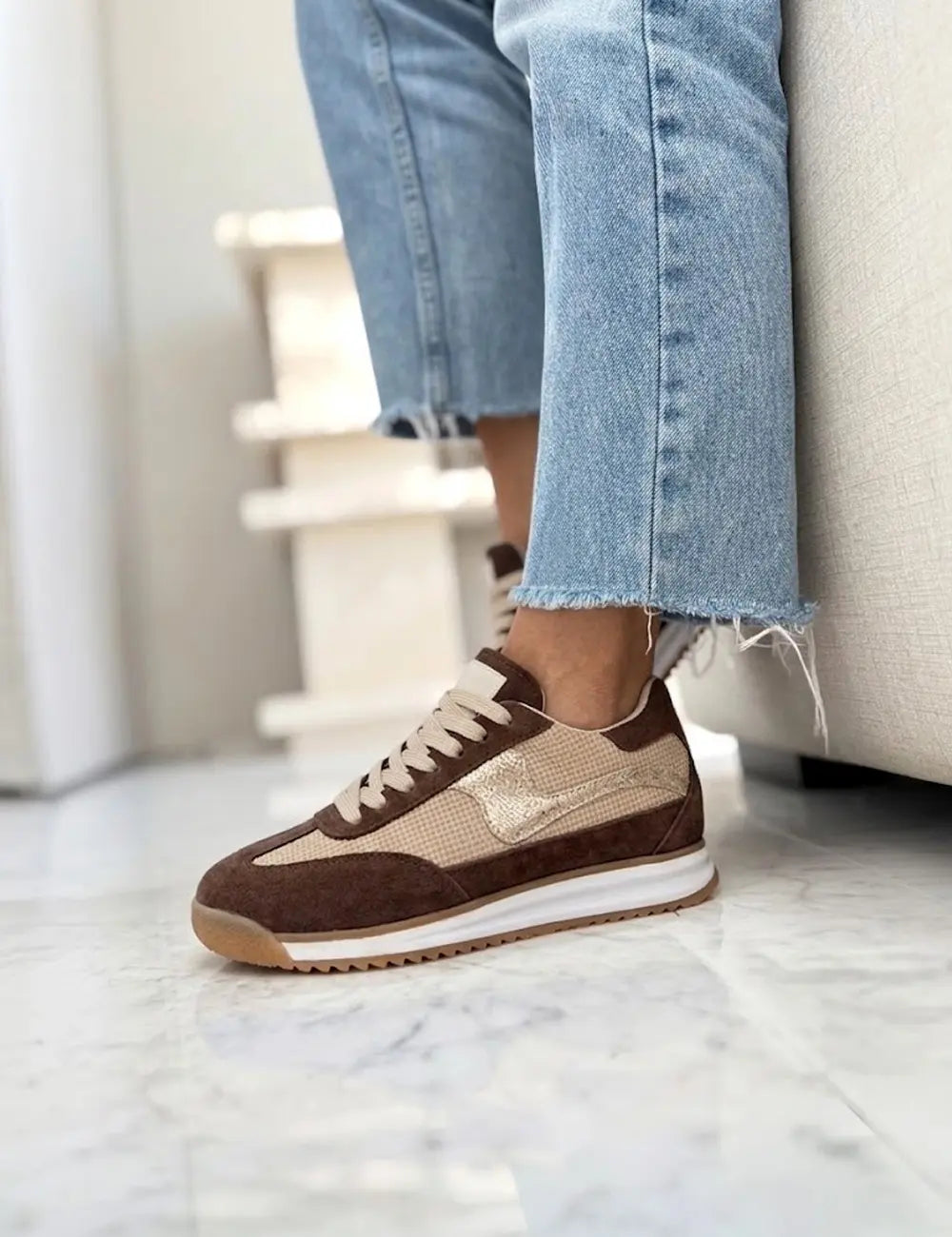 Poema Raffia Chocolate Suede