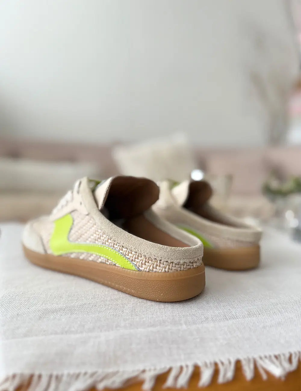 Velia Raffia Beige Green