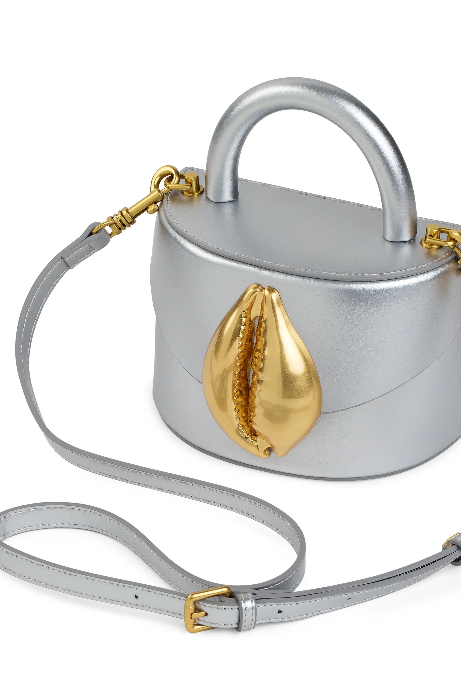 Metallic Silver Viera Cowrie Shell
