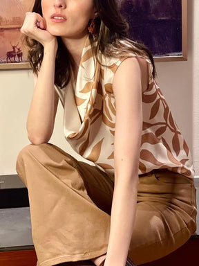 Donna Bench Khaki Top