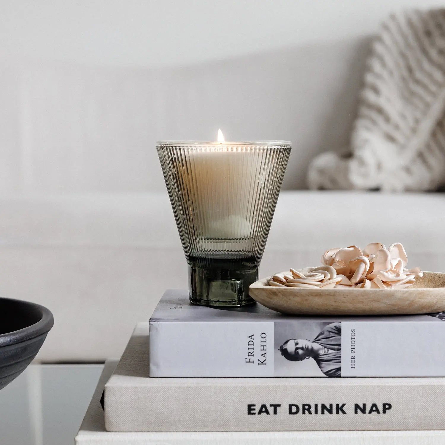 Zai Candle - Oud & Bergamot