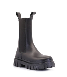 Chic Black Chelsea Booties Paran