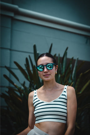 Deep Blue wooden Sungalsses - INTI