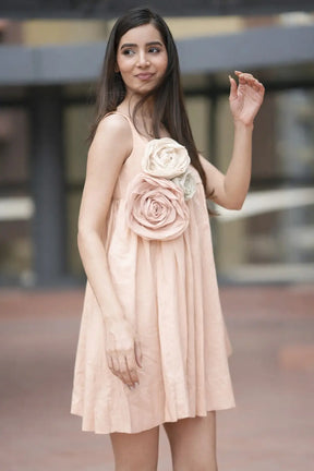 Peach Champagne Beige With 3 Roses
