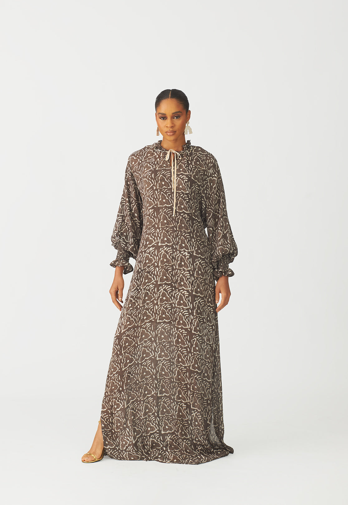 Ihunanya Floral Indigo kaftan
