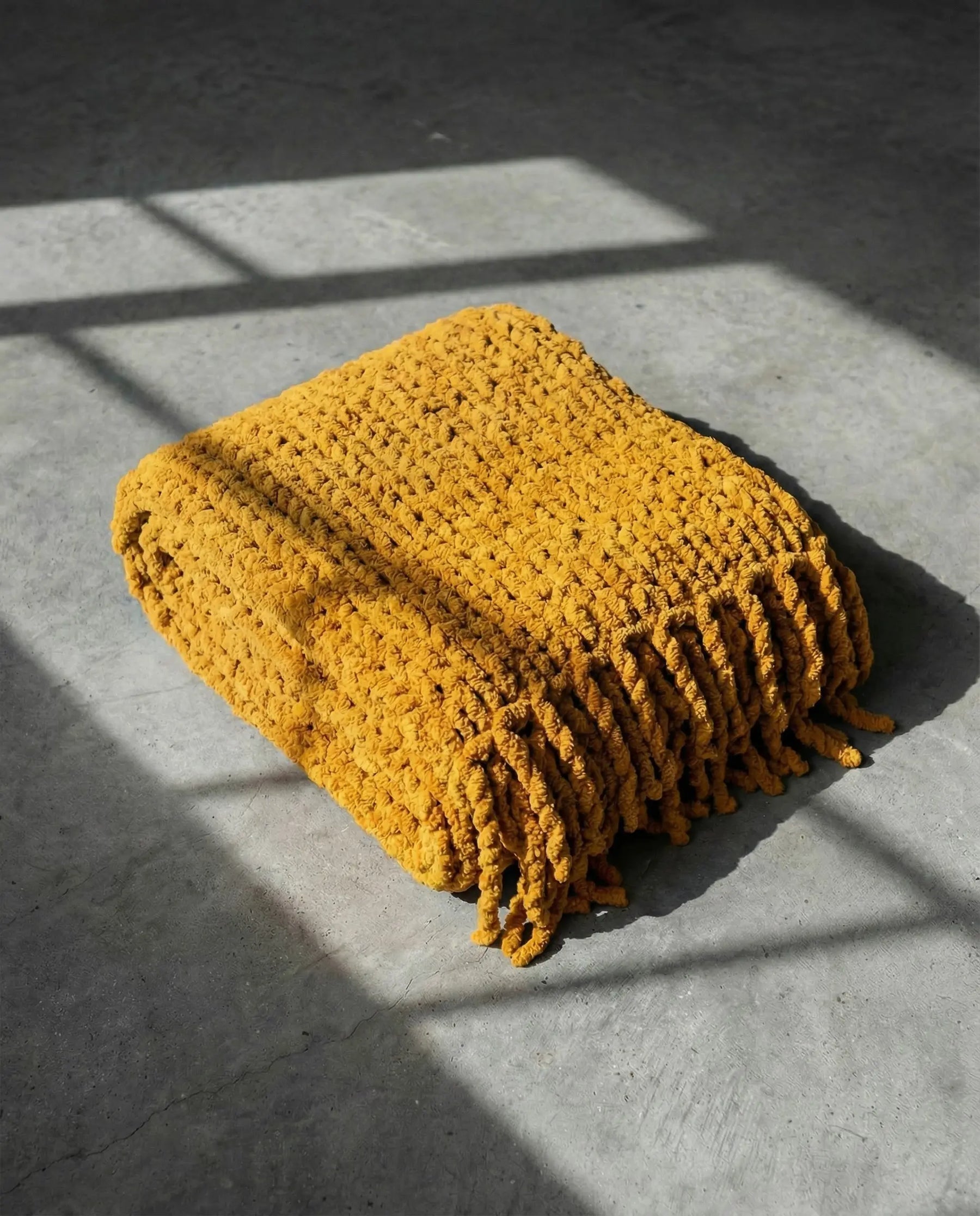 Chunky Chenille Knit Blanket With Fringe