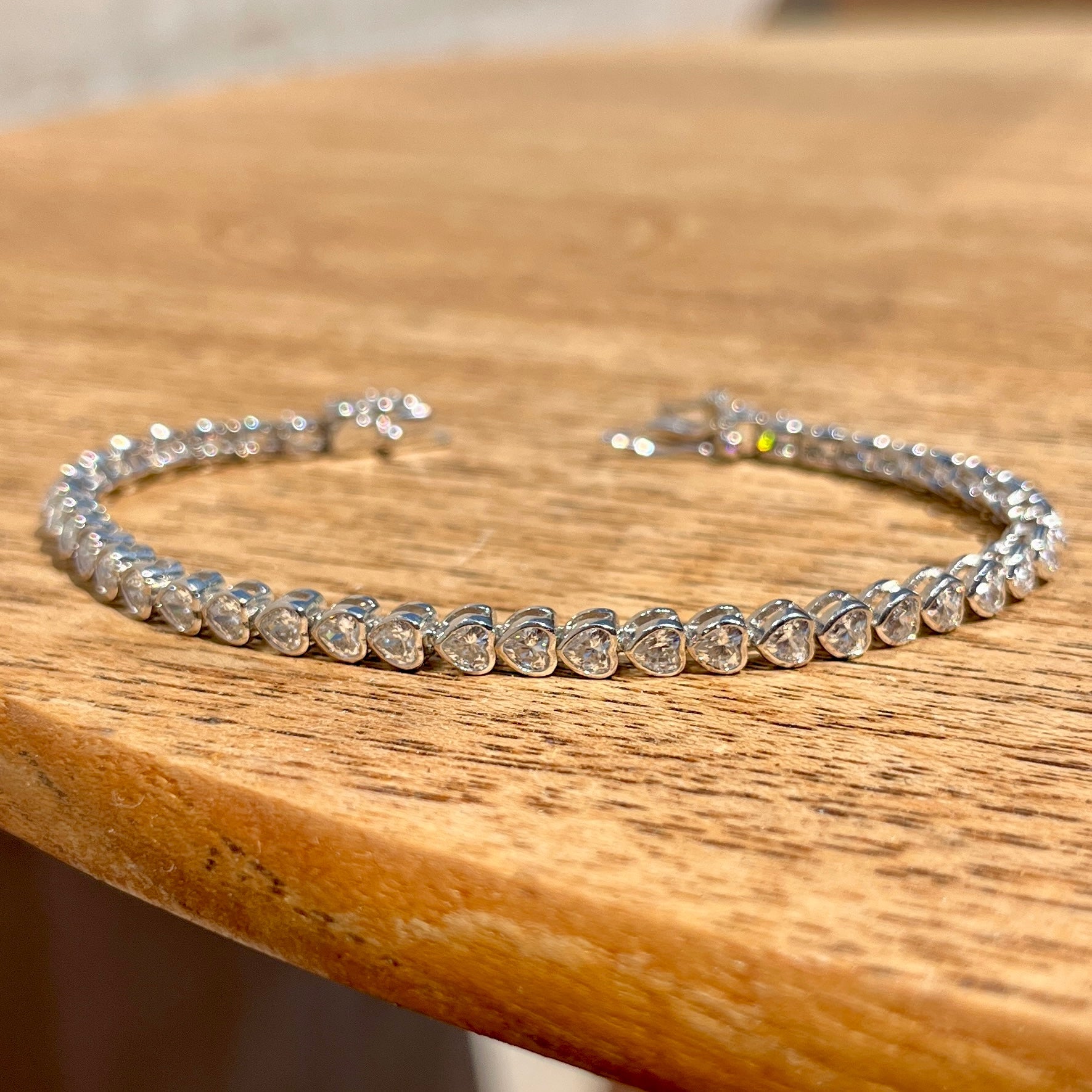 THE “MARIE” HEART BEZEL TENNIS ANKLET