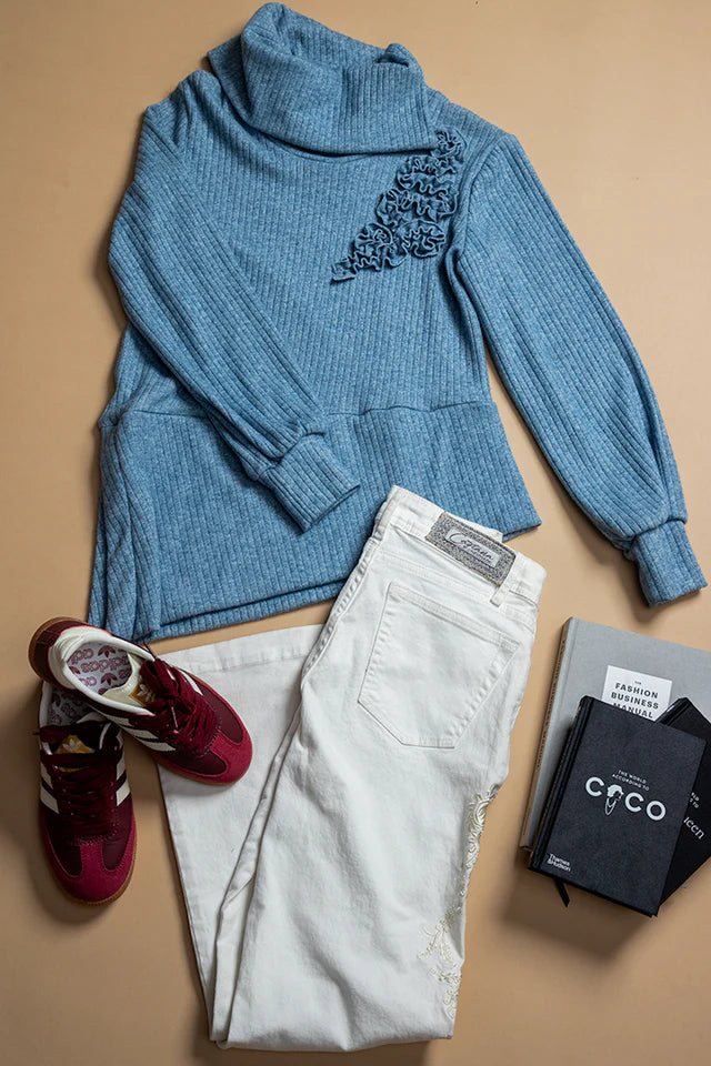 SW Irregular Knit – Baby Blue