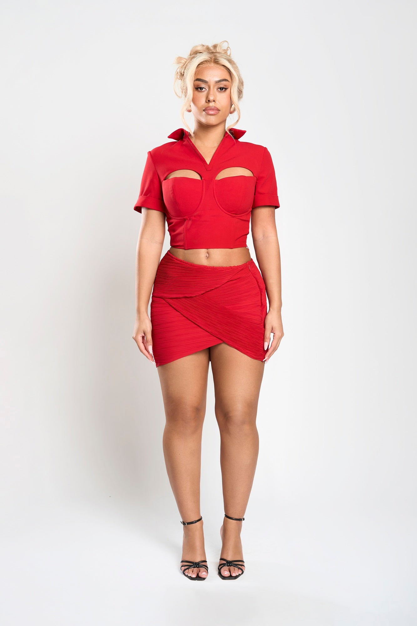 Zora (Red)