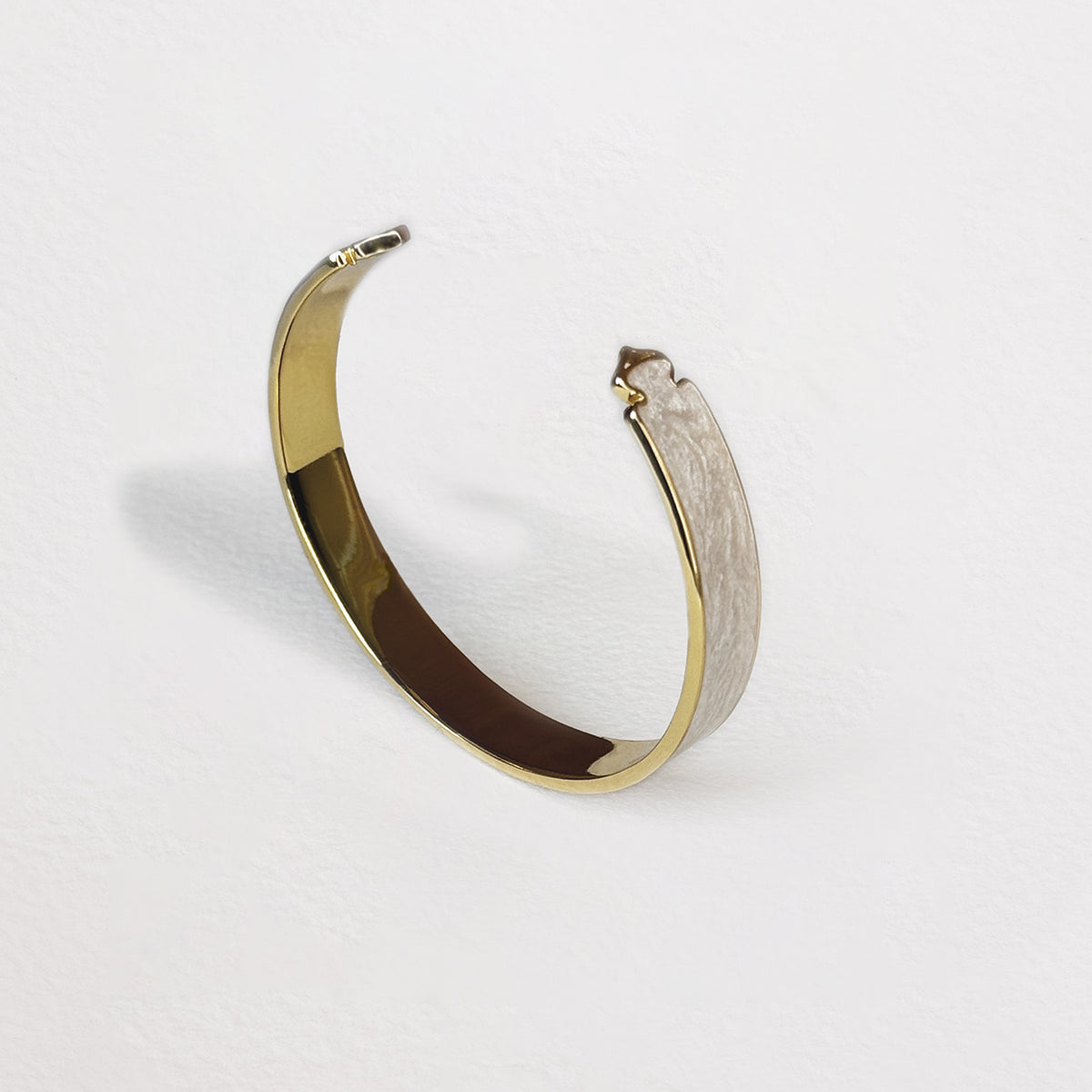 Atlas Bangle
