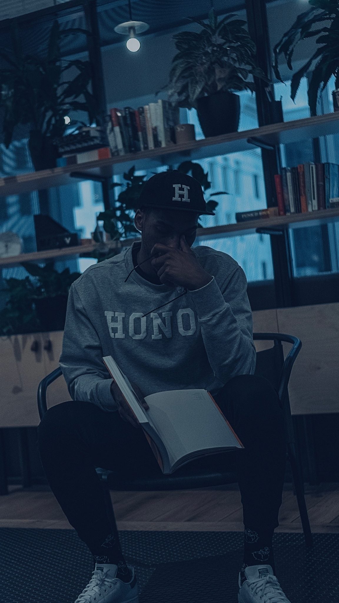 Collegiate Sweater - Grey