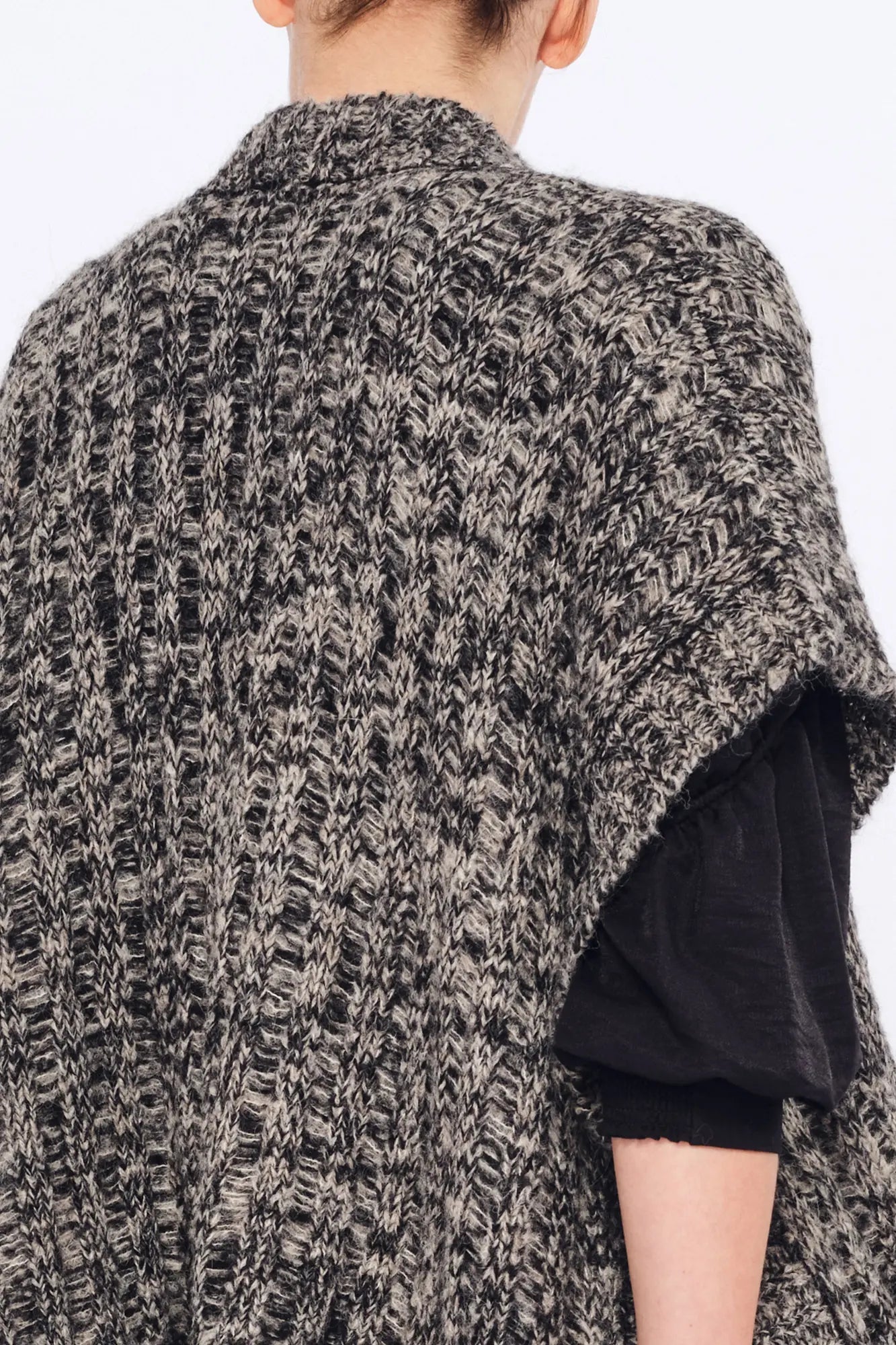 Amaris Alpaca Fringe Poncho | Black Melange