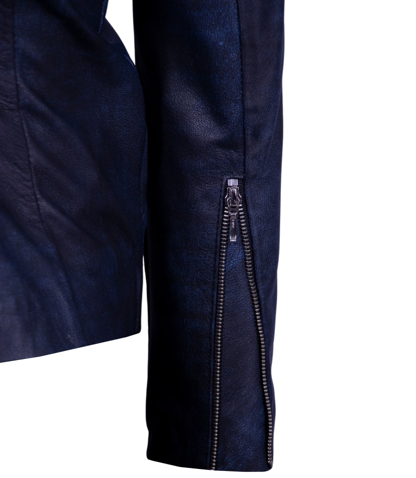 Classic Leather Jacket with Gusseted Shoulders