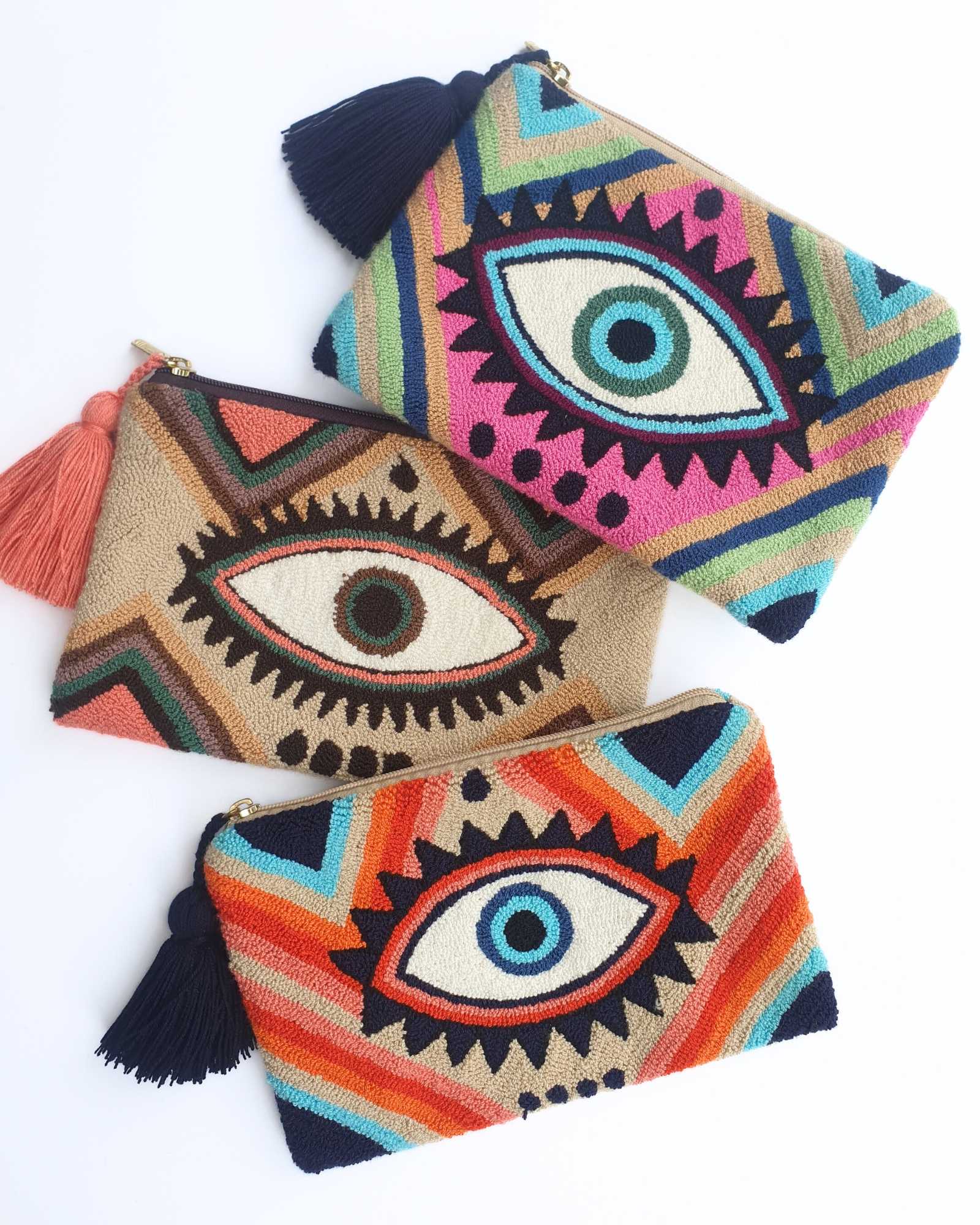 Encanta Wayuu Clutch Purse