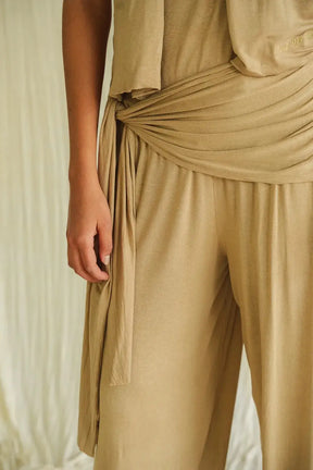 Notice Balloon Pant in Camel