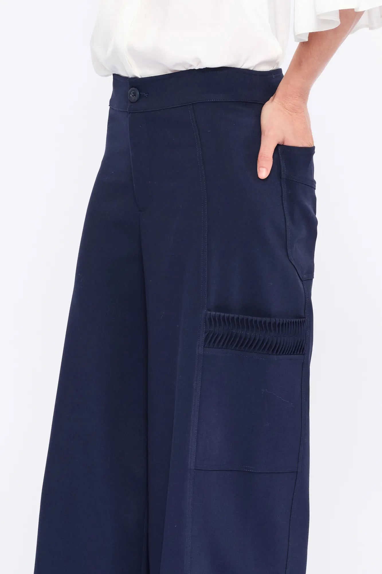 Daysi Ruched Detail Trouser | Navy