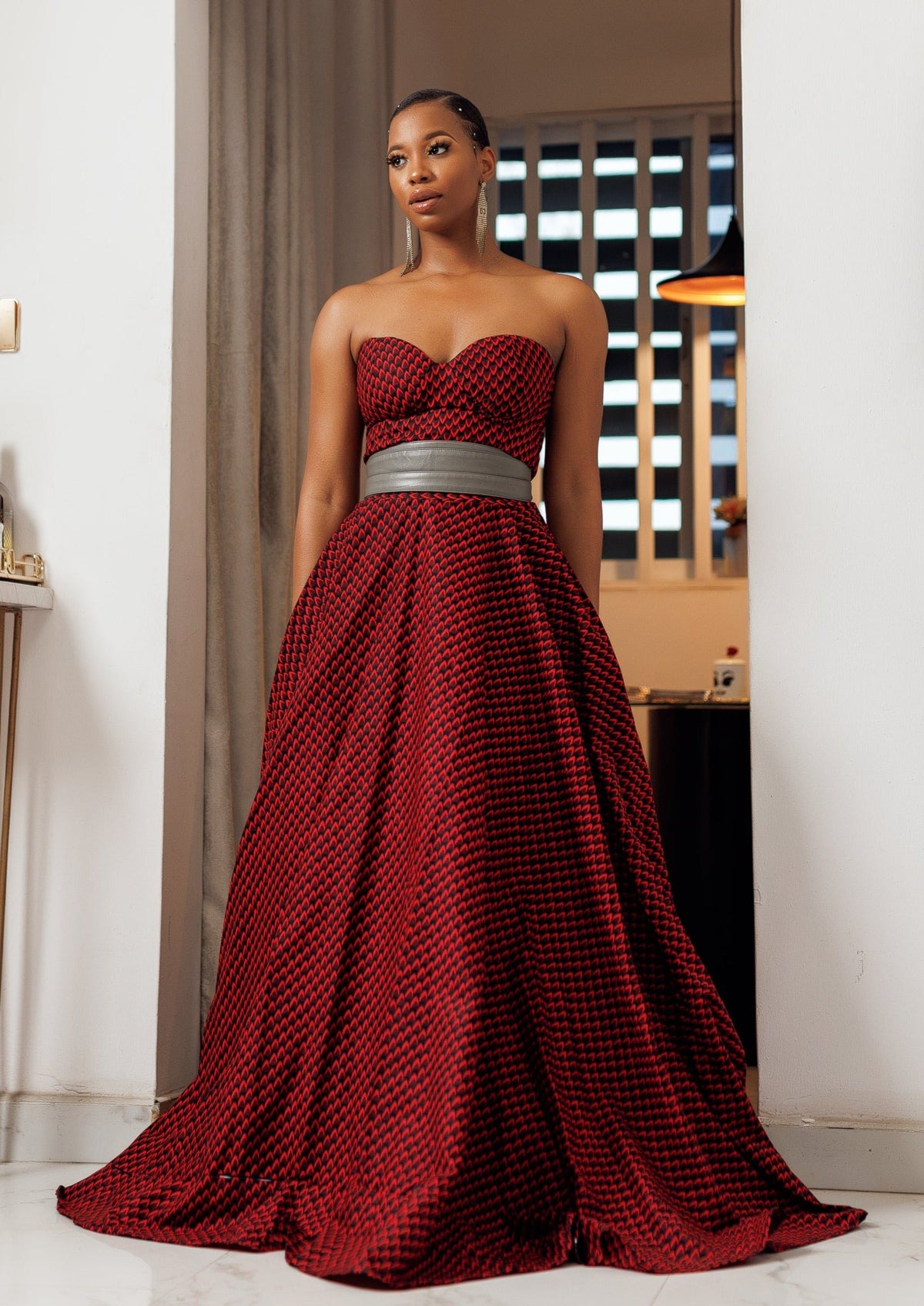 Efie Strapless Sweetheart Neckline Dress