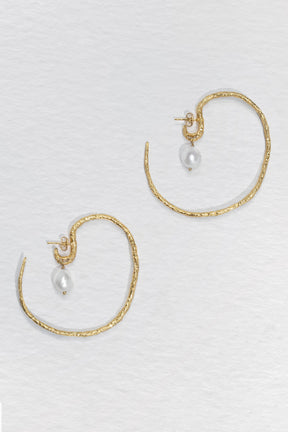Aphrodite hoops