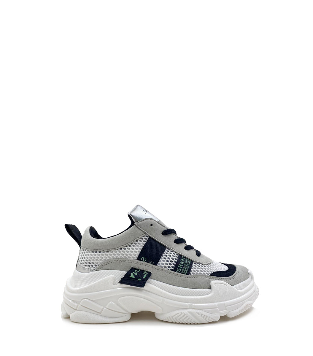 Eco-Friendly Mesh Sneakers with Sporty Sole Net
