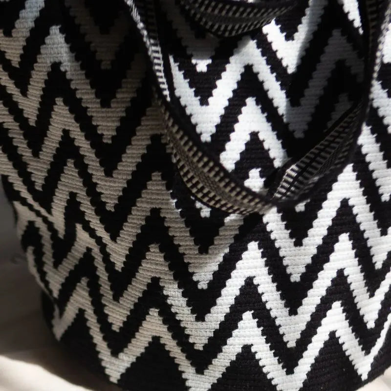 Ondas Wayuu XL Tote Bag
