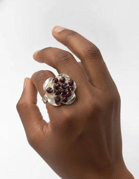 Garnet cascade