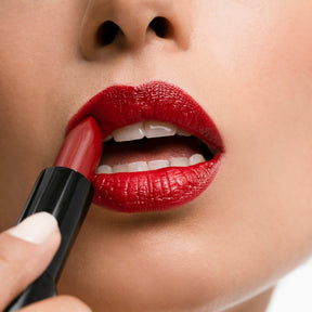 LIPSTICK RED PARIS AT 7PM