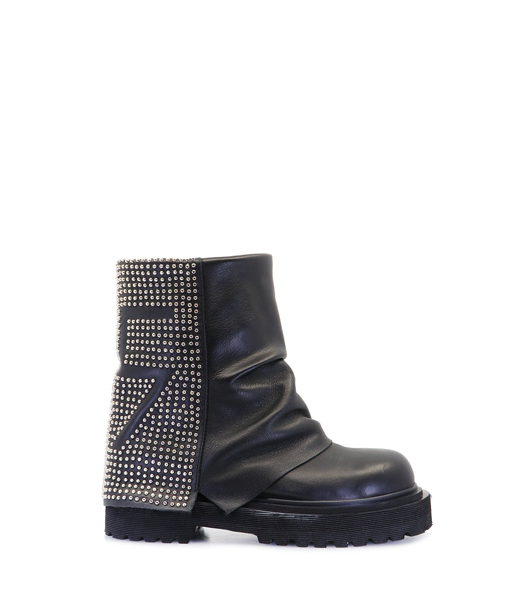 Iconic Black Studded Boots Icon