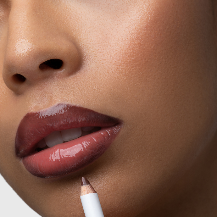 Lip Definer