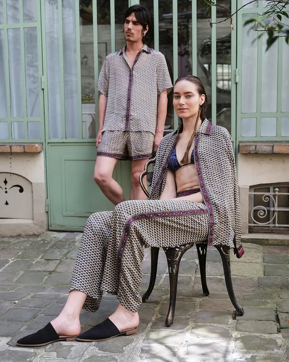 Embossed Botanical Crepe Pant