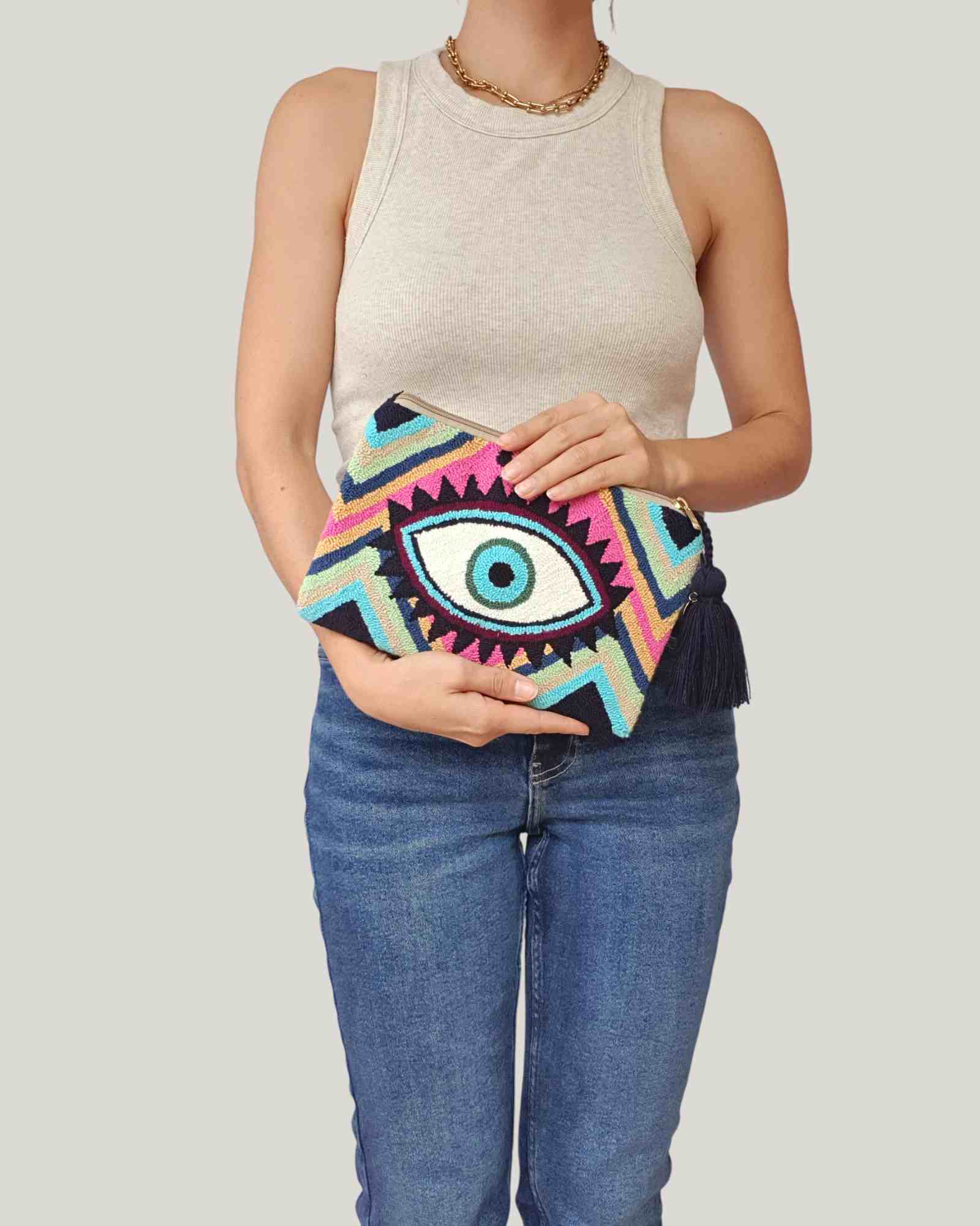 Encanta Wayuu Clutch Purse