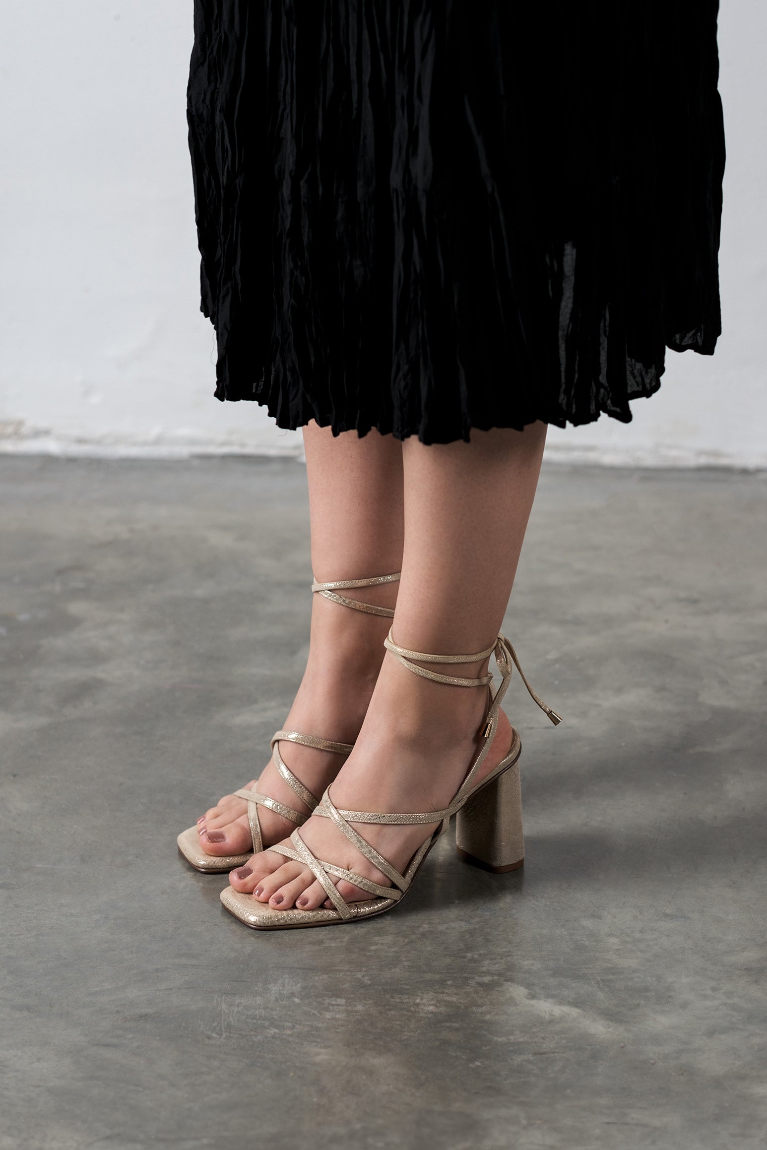 GIANNA GOLD SANDALS