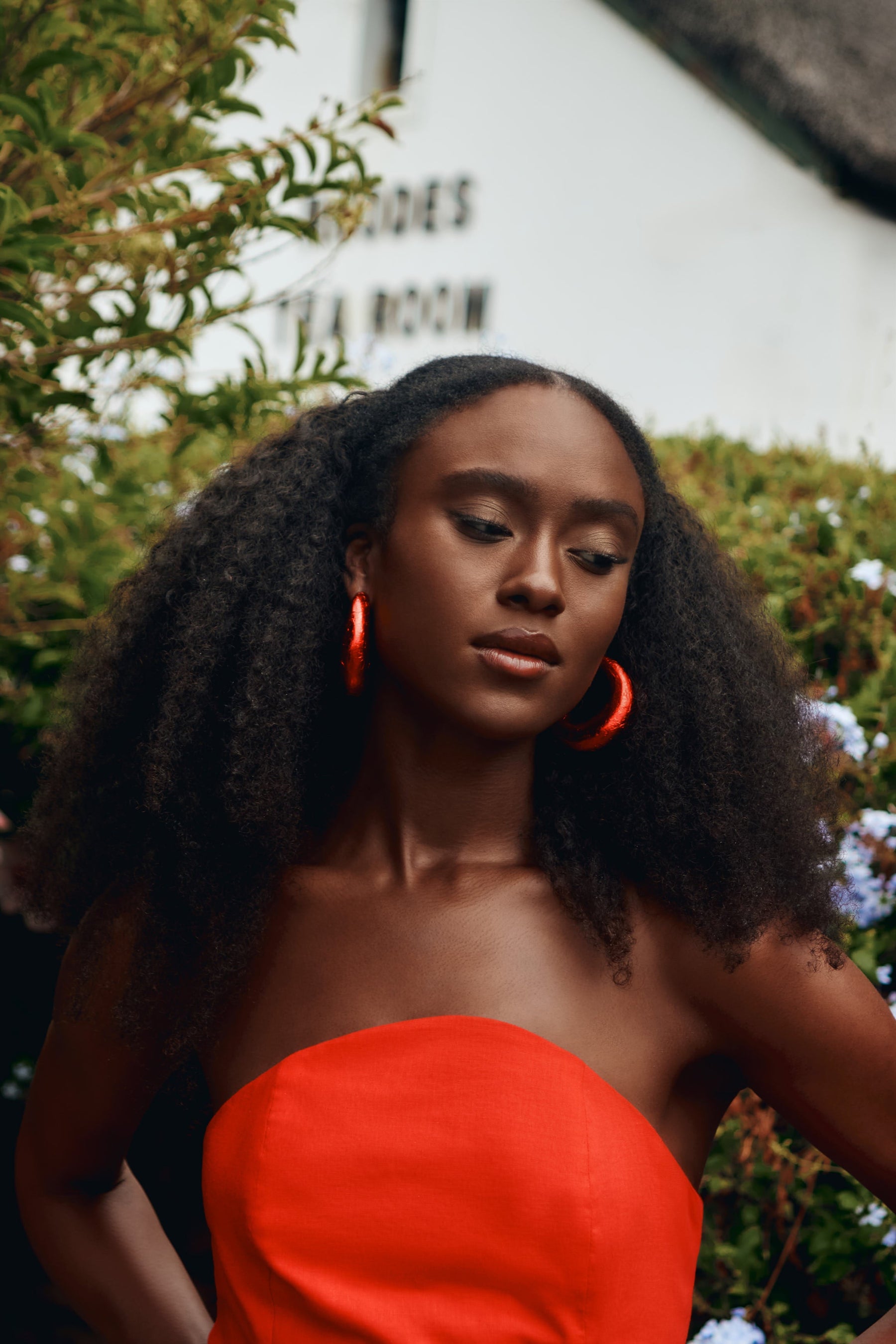 Amara — Red Linen Strapless Dress