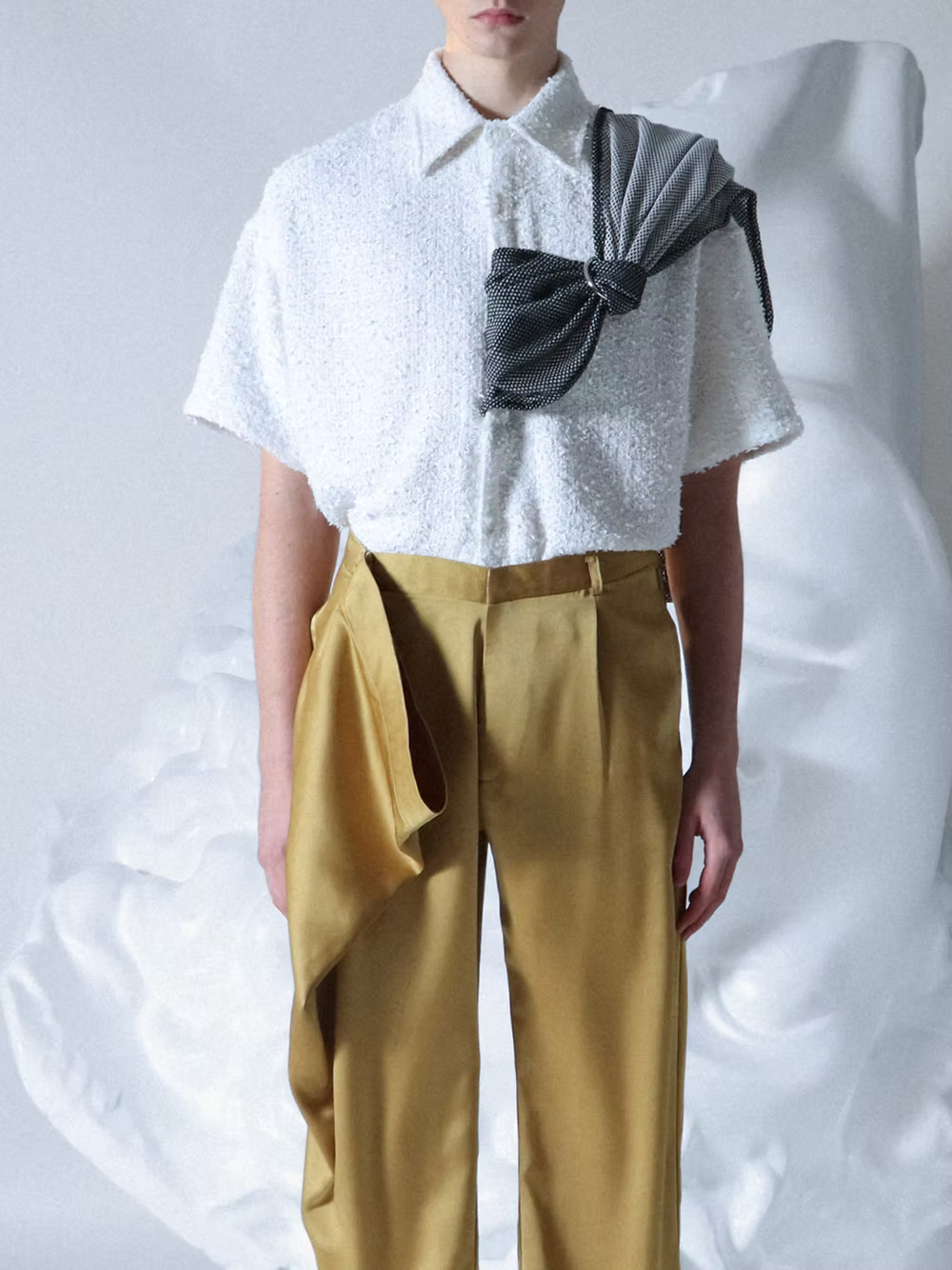 Mesh-stoled White Tweed Boxy Short Shirt