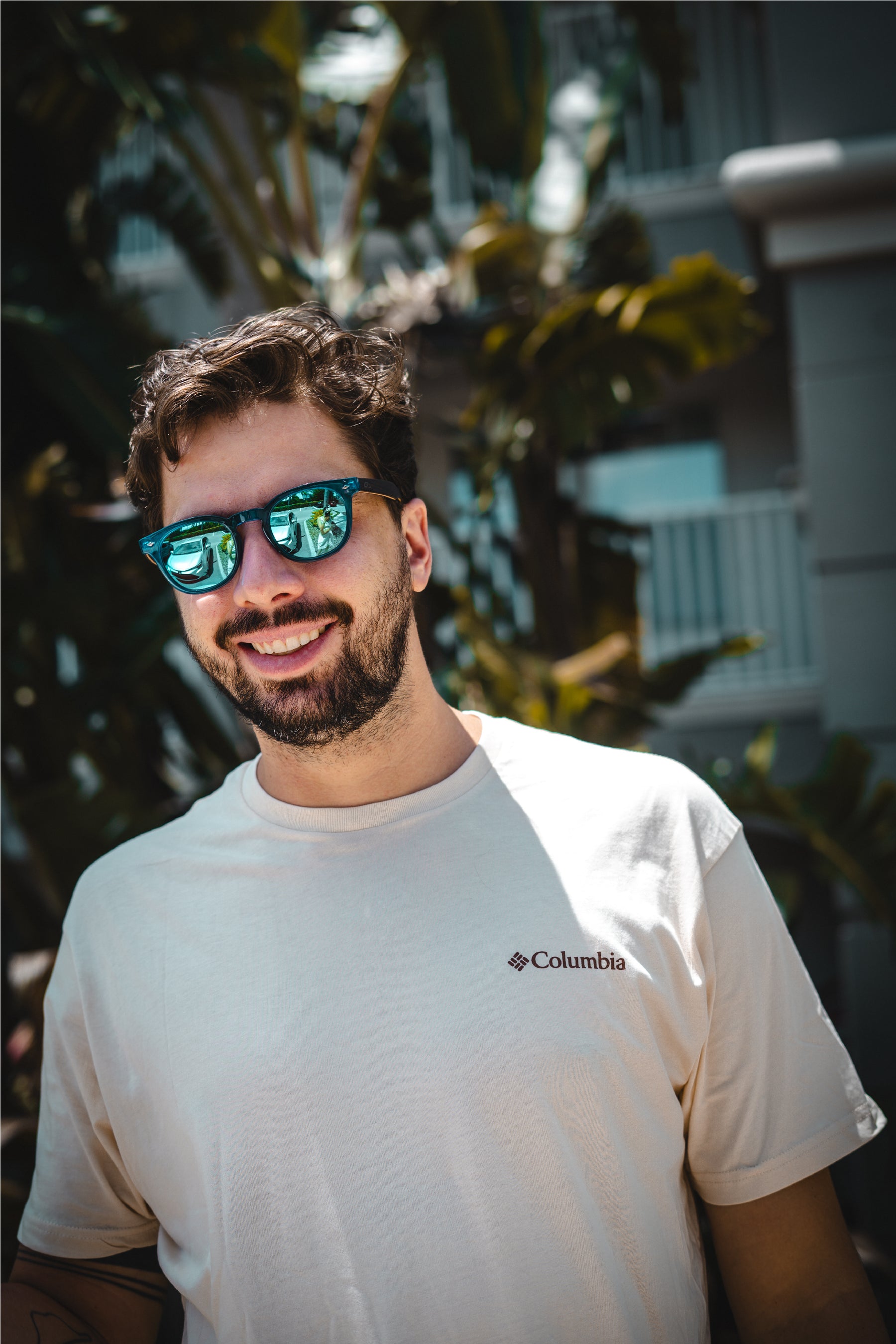 Deep Blue wooden Sungalsses - INTI