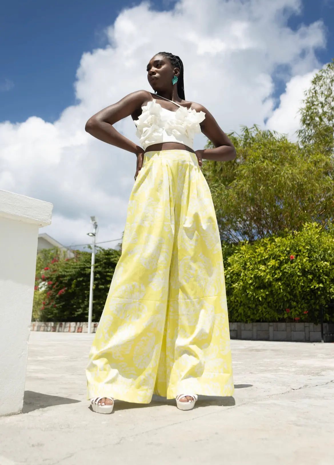 One-Shoulder Leaf Appliqué Crop  ‘Nya’ Top