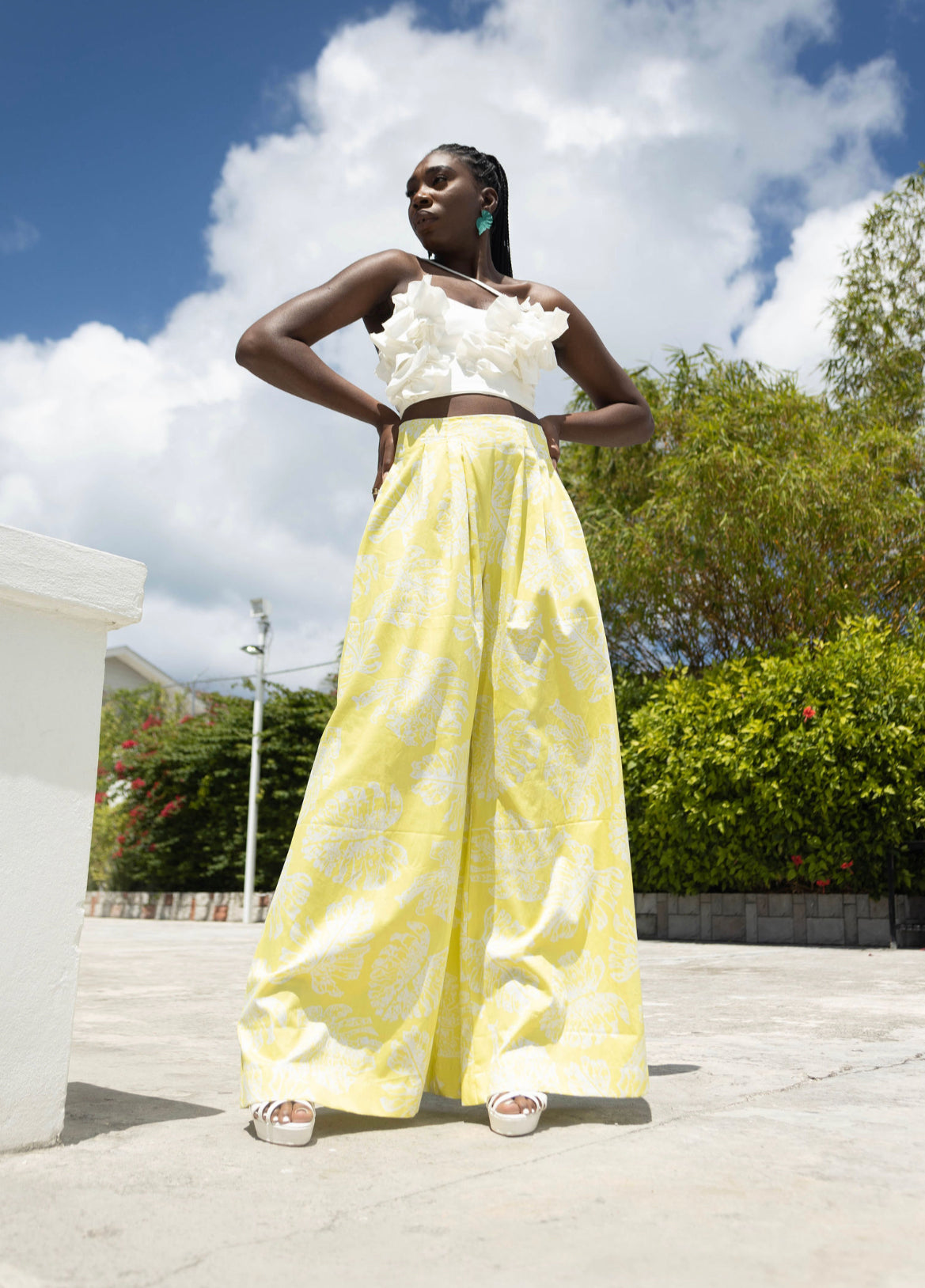 One-Shoulder Leaf Appliqué Crop  ‘Nya’ Top