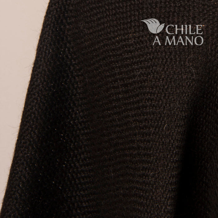 Alpaca Wool Poncho – Black