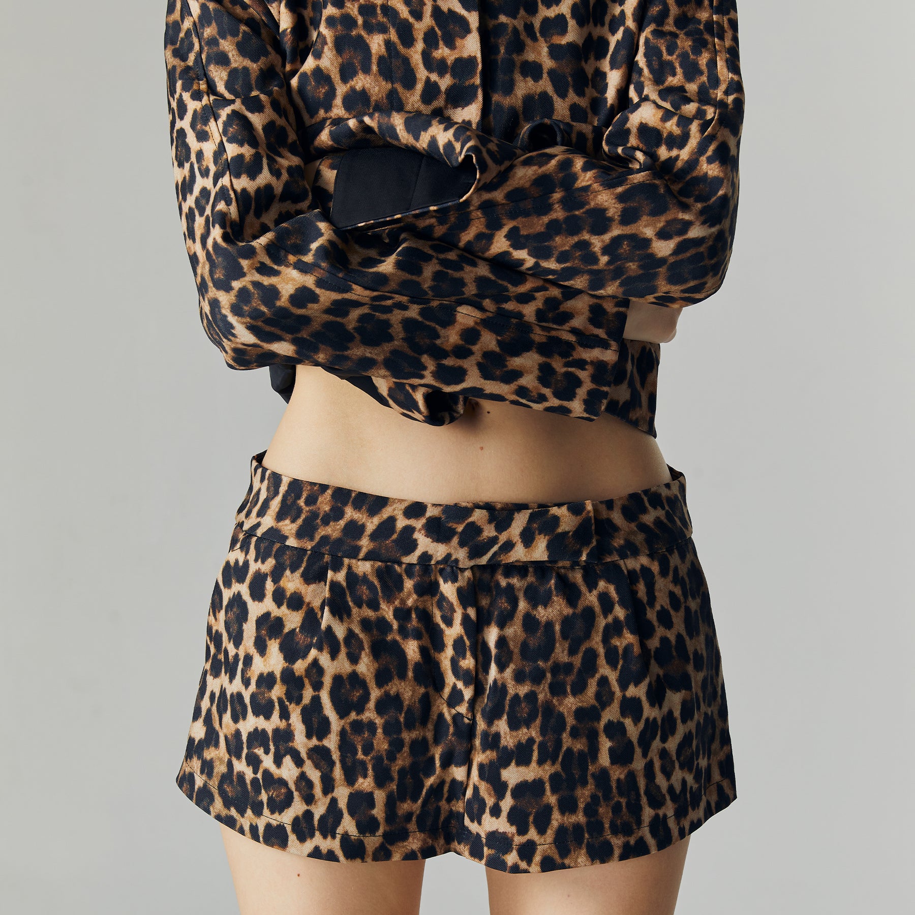 LIVIA LEOPARD SKORT