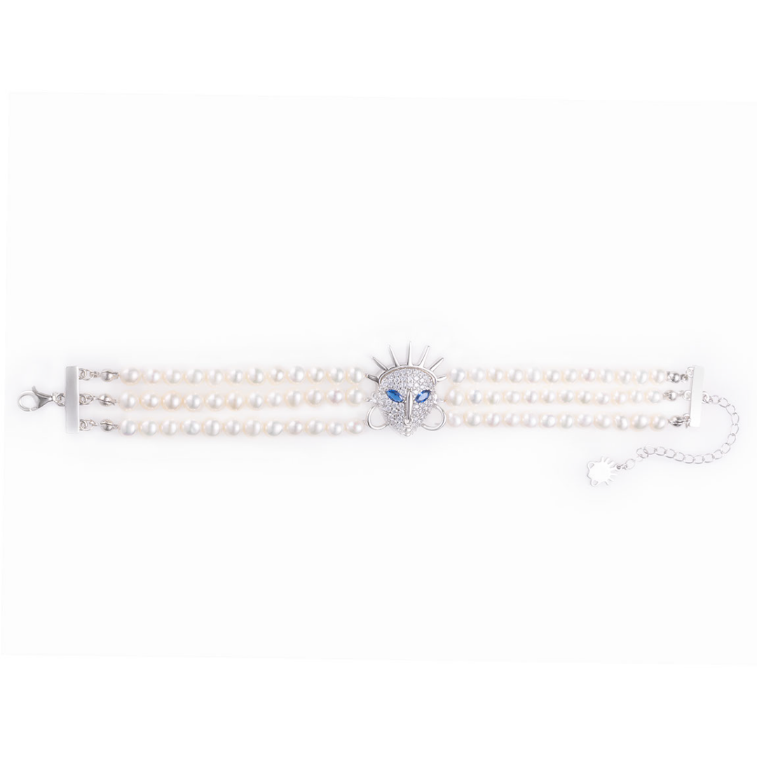 Ìdòlá Triple-Strand Pearl Bracelet with Sapphire-Eyed Mask