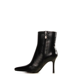 Chic Black Leather Booties Kurt