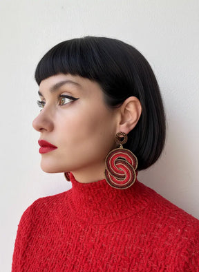 CRISSCROSSED CIRCLES EARRINGS