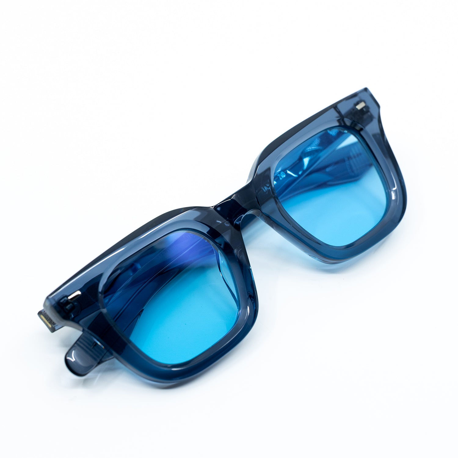 Zid Sunglasses with Onyx Frame & Light Blue Lens